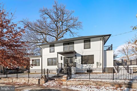 1355 LONGFELLOW STREET NW WASHINGTON DC 20011