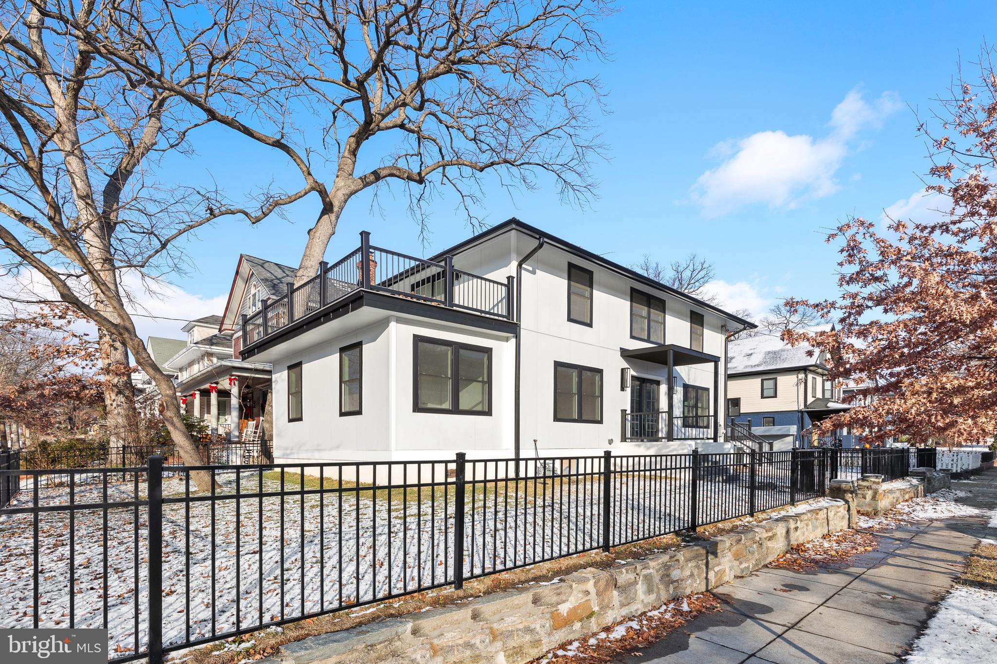 1355 LONGFELLOW STREET NW