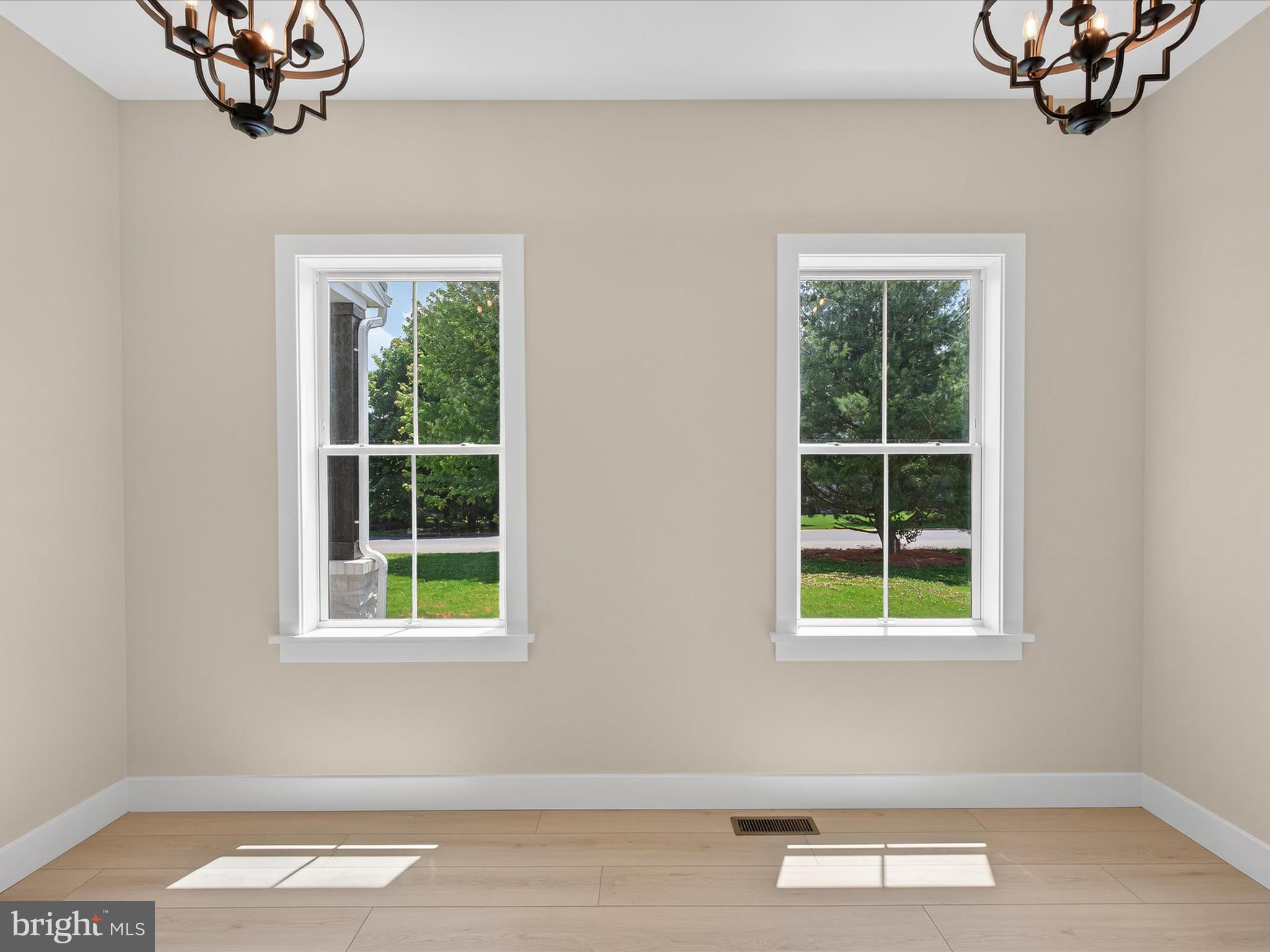 STONEHENGE - Residential