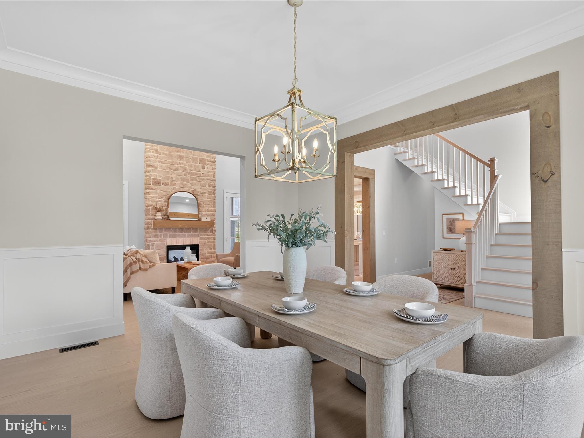 STONEHENGE - Residential