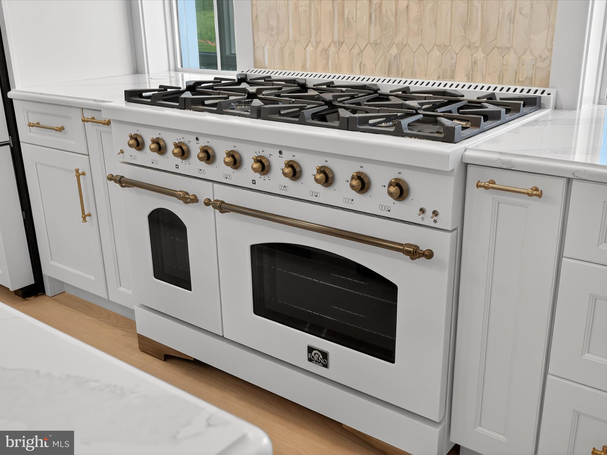 STONEHENGE - Residential