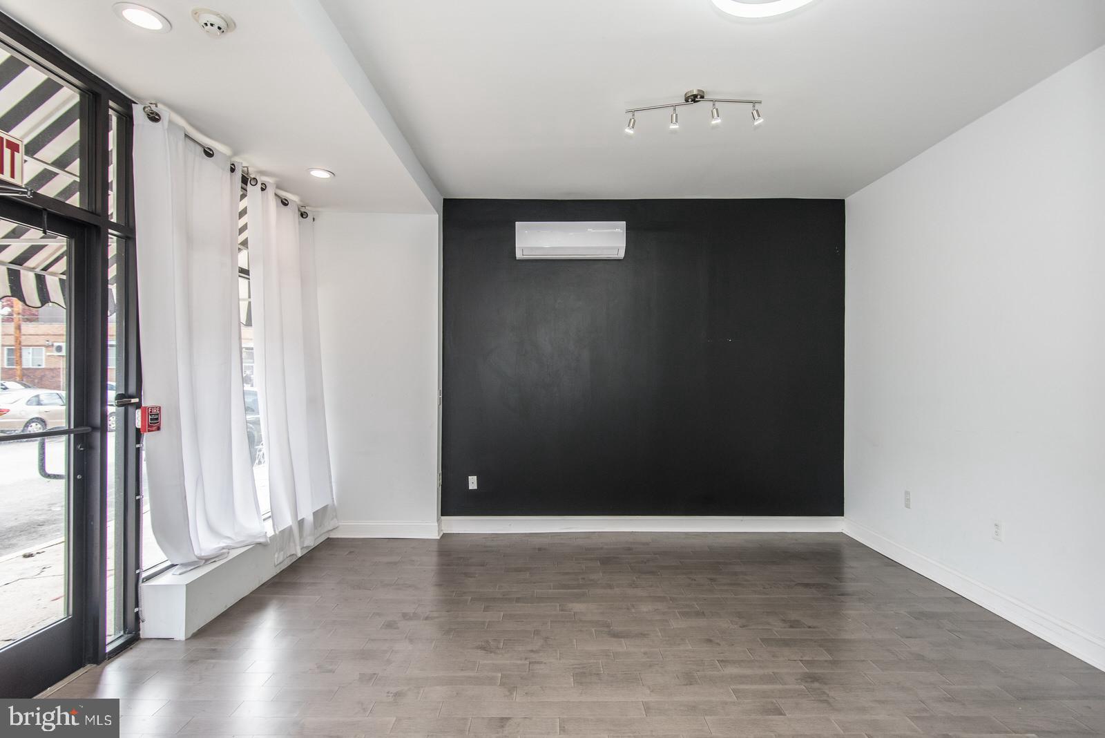 BRIDESBURG - Commercial Sale