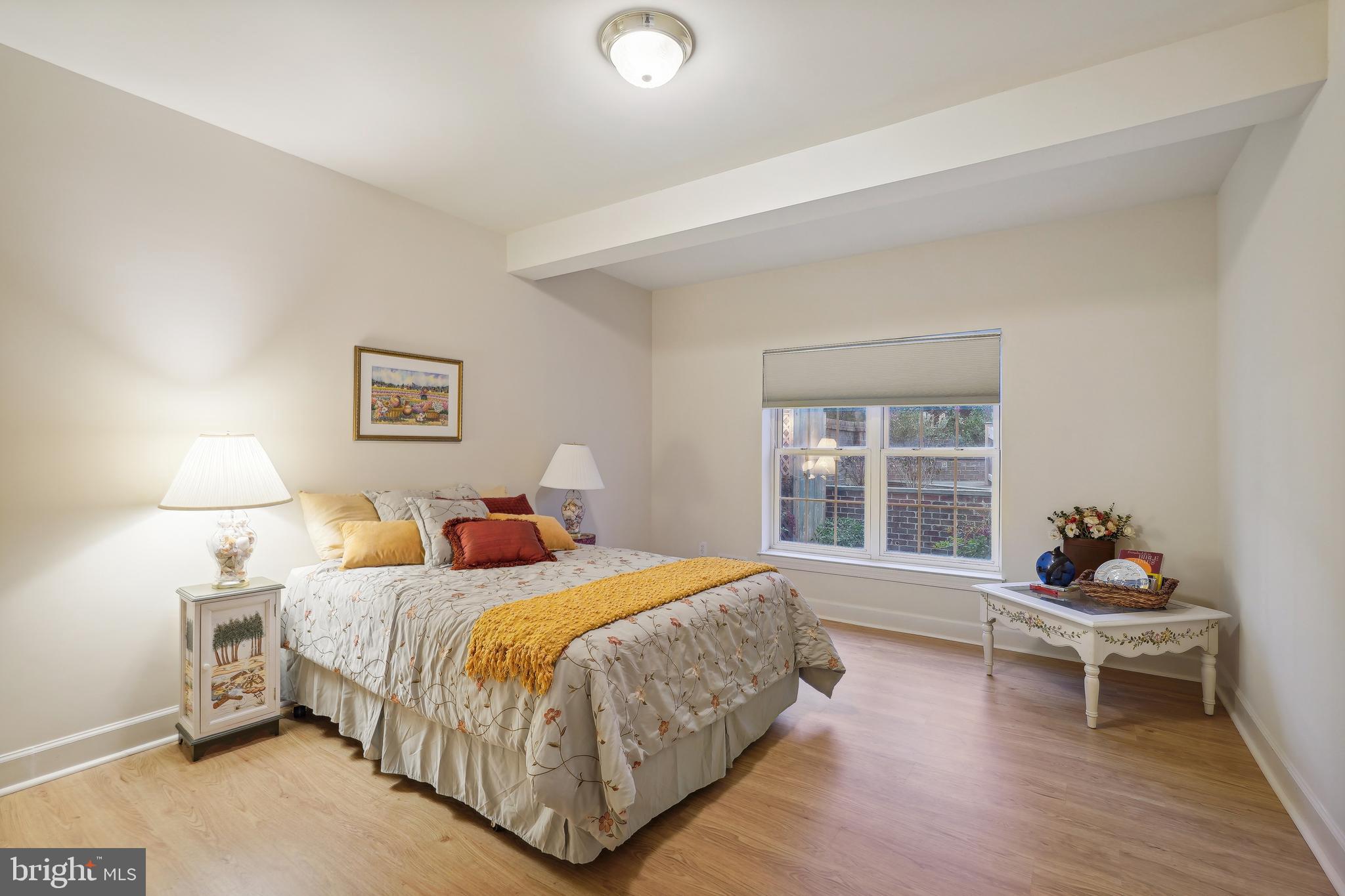 GLEN MEADOWS - Residential