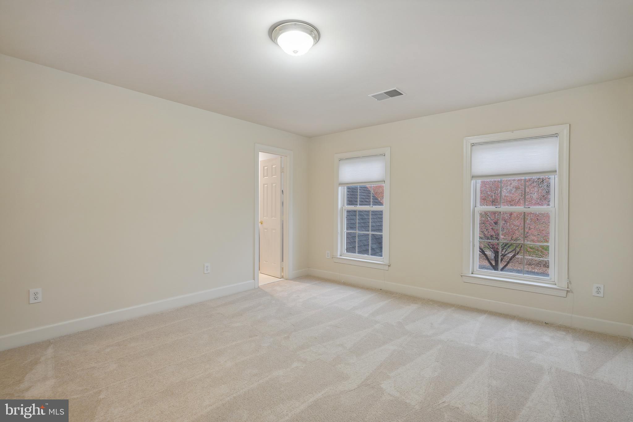 GLEN MEADOWS - Residential