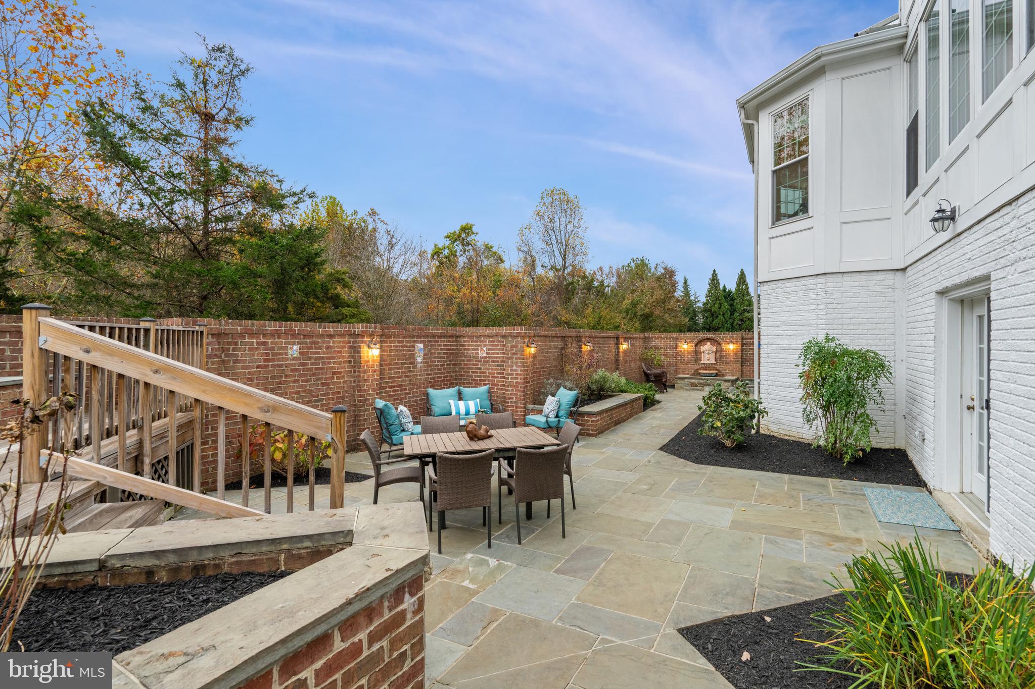 GLEN MEADOWS - Residential