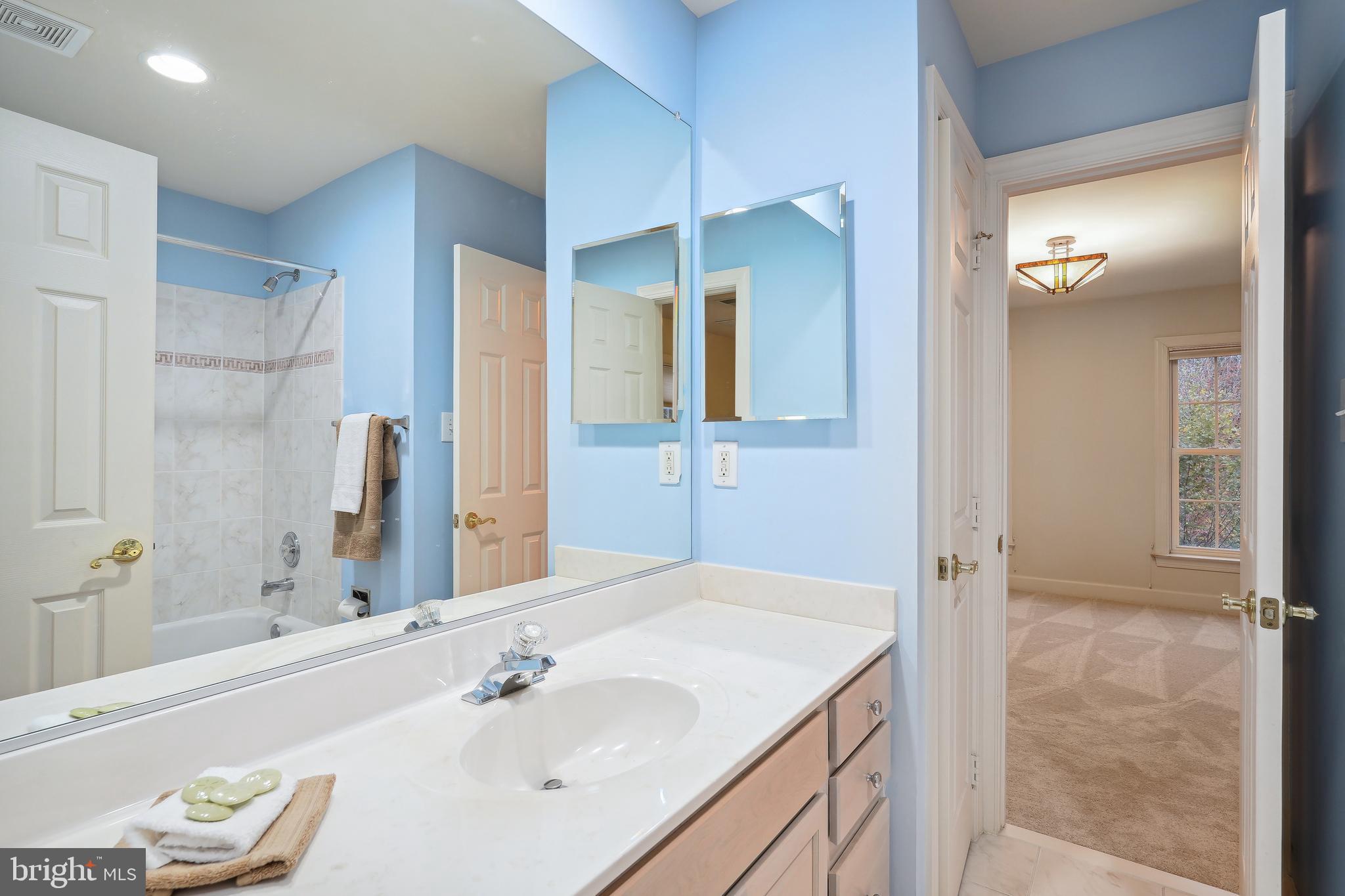 GLEN MEADOWS - Residential