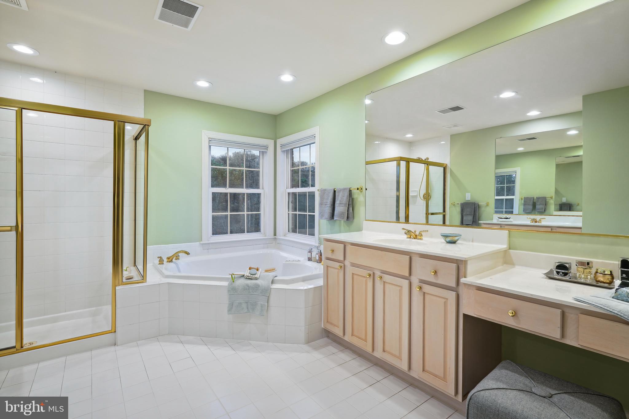 GLEN MEADOWS - Residential