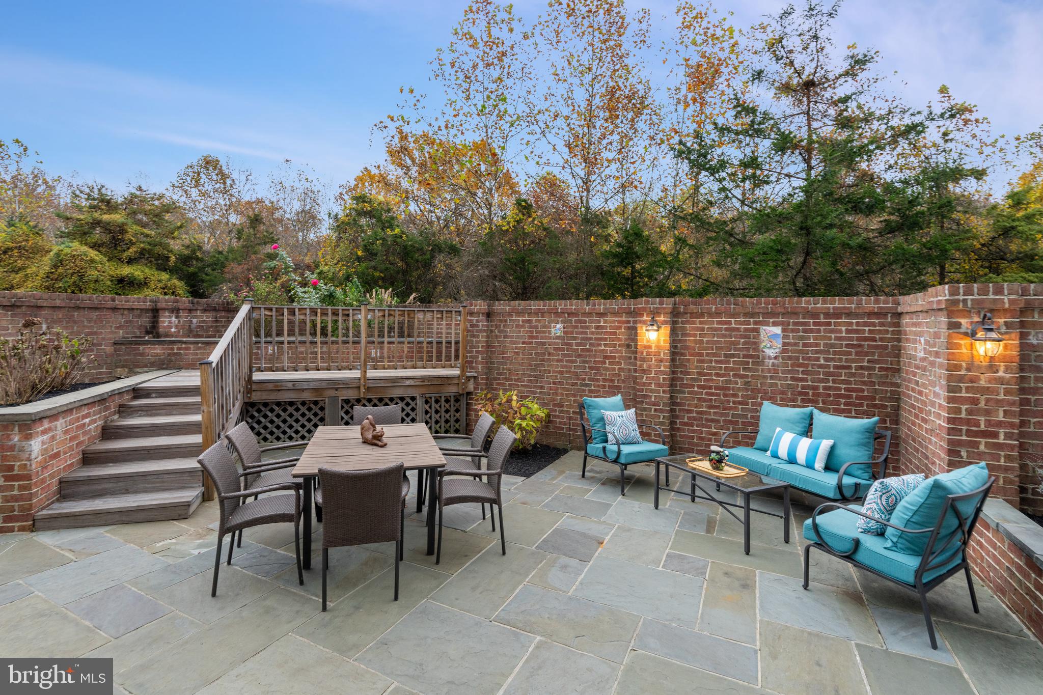 GLEN MEADOWS - Residential