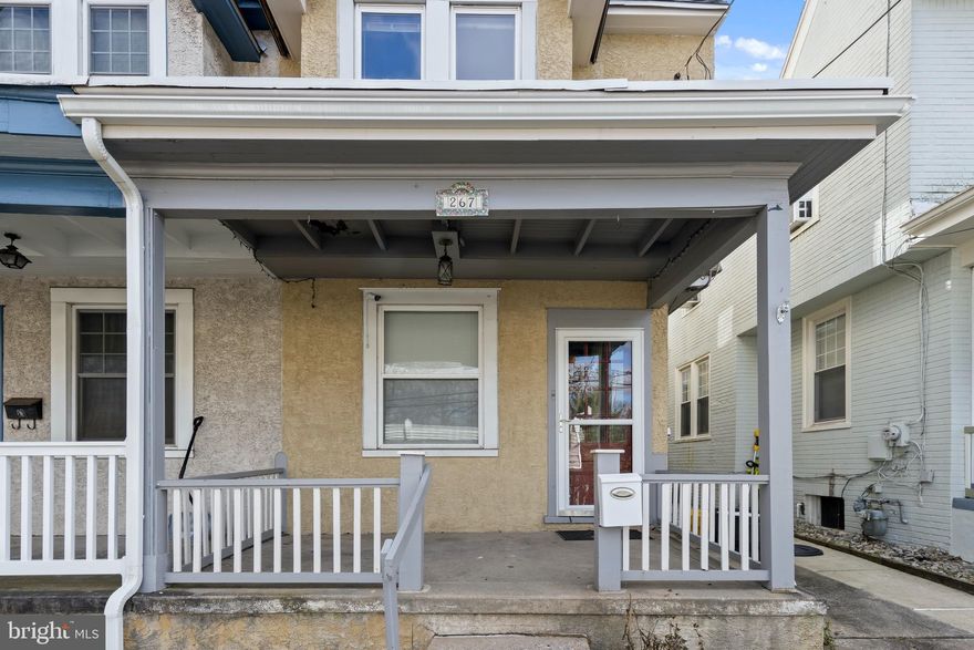 Welcome to 267 N. Aberdeen - the perfect starter home or an amazing investment property!  This circa 1905 classic twin home is located on a quiet, one-way street in North Wayne in the top-ranked Radnor School District.  Enjoy an easy walk to the shops and restaurants in downtown Wayne and the train station plus around the corner from "Cowan Park" that has a basketball court, ball field and playground.  This charming, light-filled home offers a covered front porch, hardwood floors throughout (except kitchen and bath), crown and baseboard moldings and a private fenced in backyard.  This home awaits your finishing touches to update and make it your own so it is priced accordingly.  The covered front porch leads into the Living Room (lighted ceiling fan, 2 large windows and staircase landing), which flows into a separate Dining Room (chandelier and double window). At the back of the home is a nice sized Eat-In Kitchen (can fit a small breakfast table) offering Stainless Steel appliances, gas cooking, white cabinetry, tile floor and 2 windows plus door to the backyard - a great spot to relax with separate area accented with railroad ties and raised garden beds. Door in kitchen leads to the unfinished basement with laundry and storage. The second floor offers 3 bedrooms - main with double window and double closets plus 2 additional bedrooms. Full bath with tub/shower plus a convenient linen closet in the hall complete this level. Improvements include New kitchen refrigerator (2019), New front of house roof, gutter, downspout and front porch rebuilt (2018), New sump pump (2018) plus Basement waterproofing and French drain (2019).  Street parking is typically not hard to find and is also available on Radnor Street Road and in the Township Parking lot across from Cowan Park. It's an easy commute to KOP, Upper and Lower Mainline areas and Philly. Very convenient to the Blue Route, Schuylkill and PA Turnpike. Do not miss the opportunity to live in this charming home in an ideal location - showings start Friday January 8th!