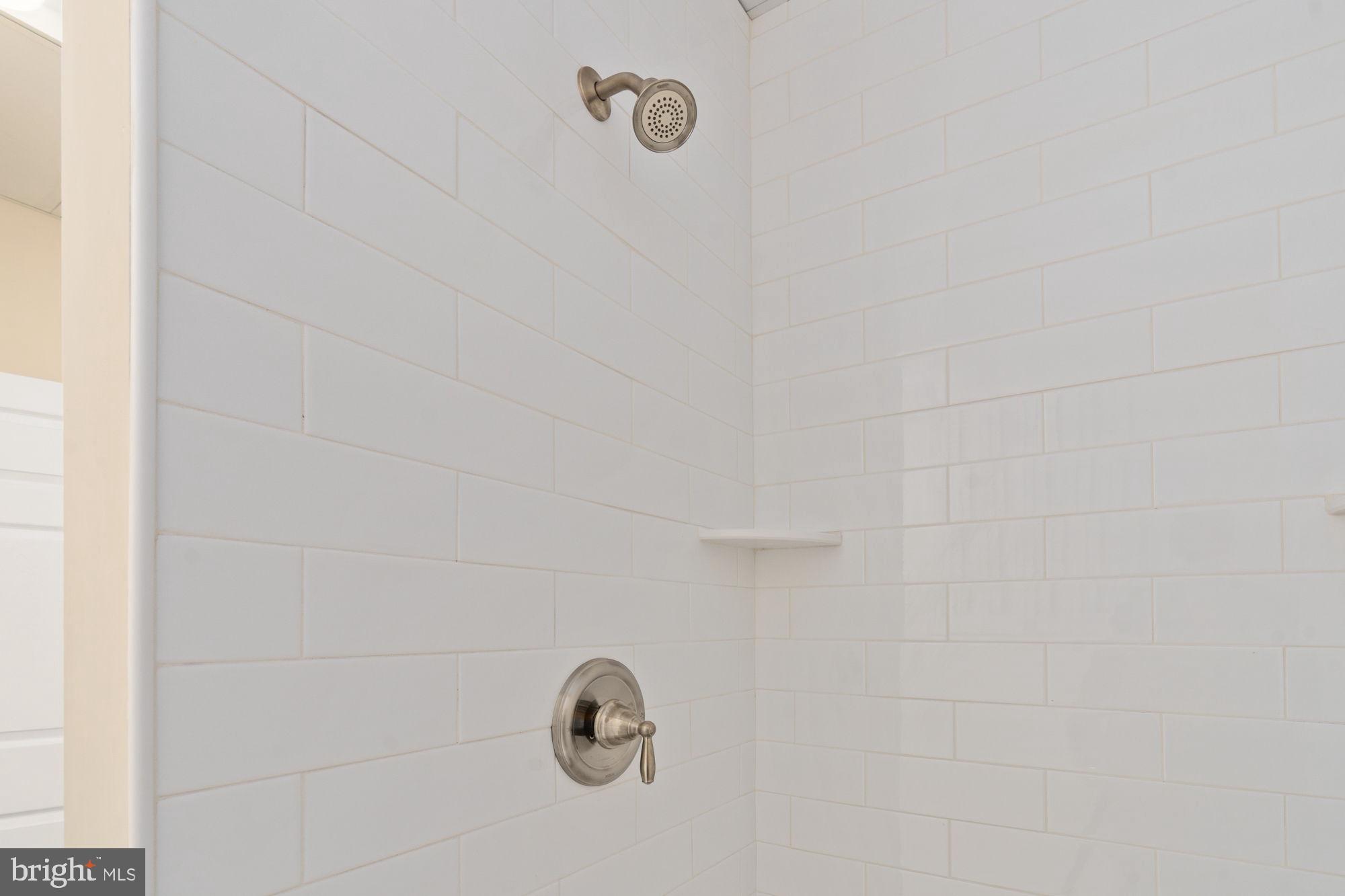 COLLEGE HEIGHTS - Residential