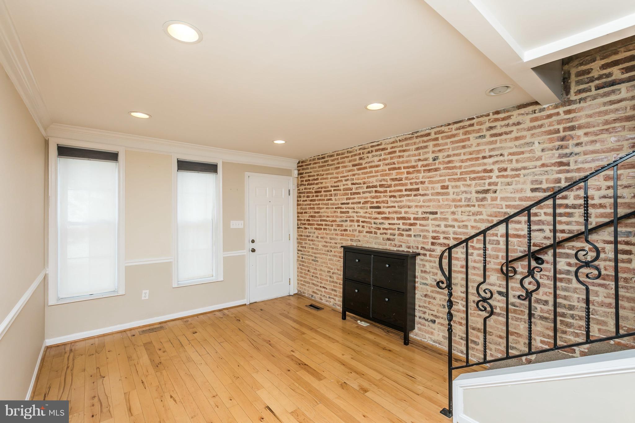 WASHINGTON VILLAGE - Residential