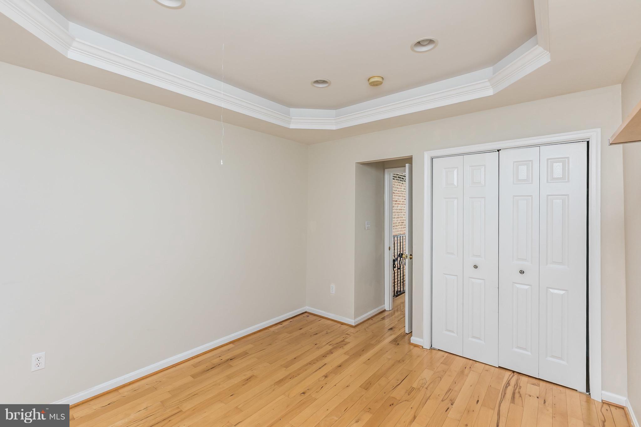 WASHINGTON VILLAGE - Residential