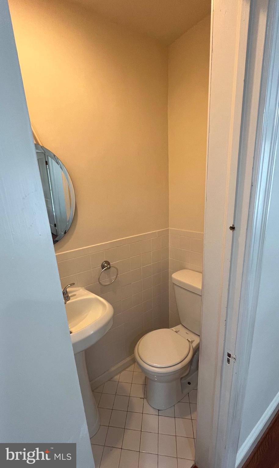 9634 BLAKE LANE