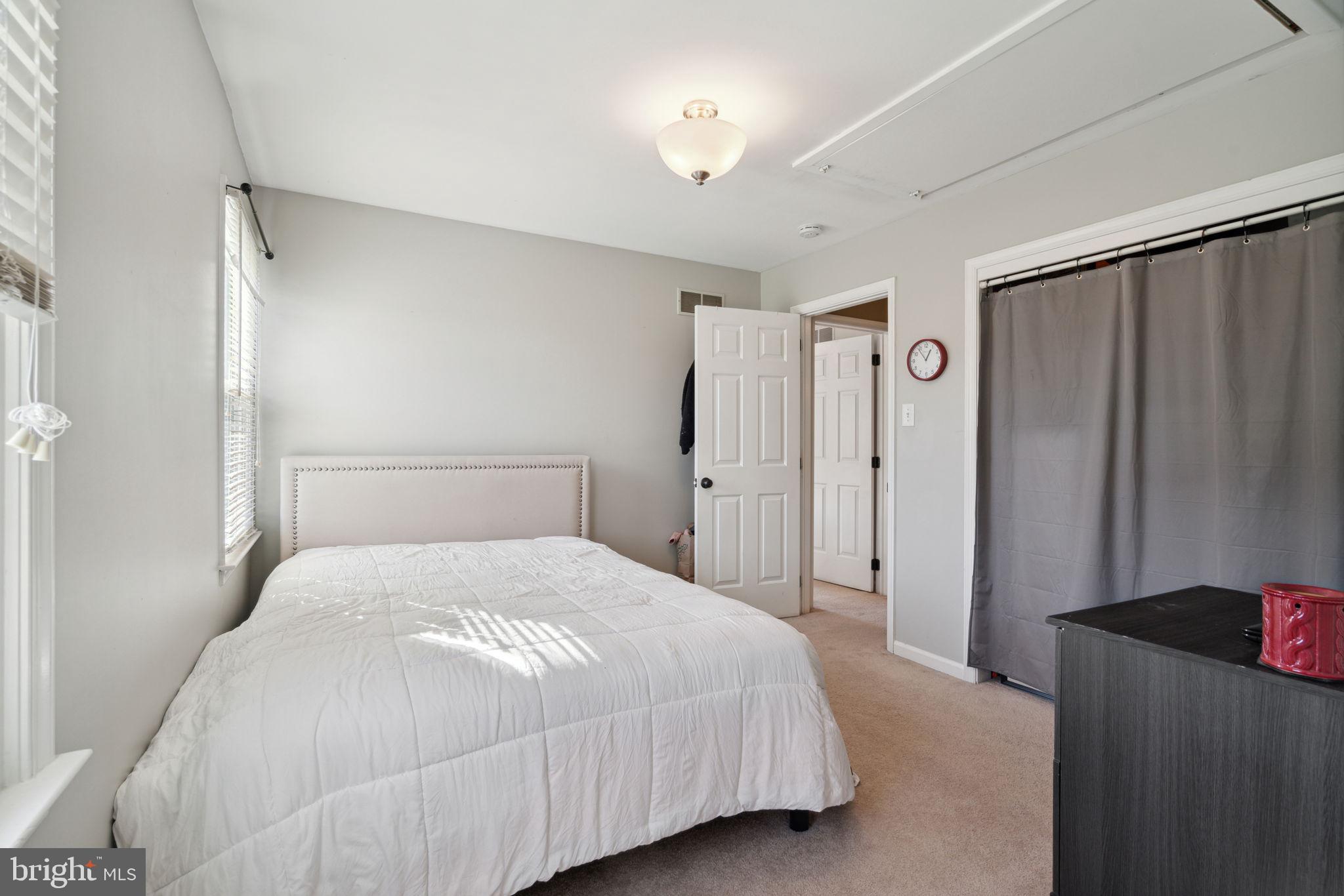 SUTTON WOODS - Residential