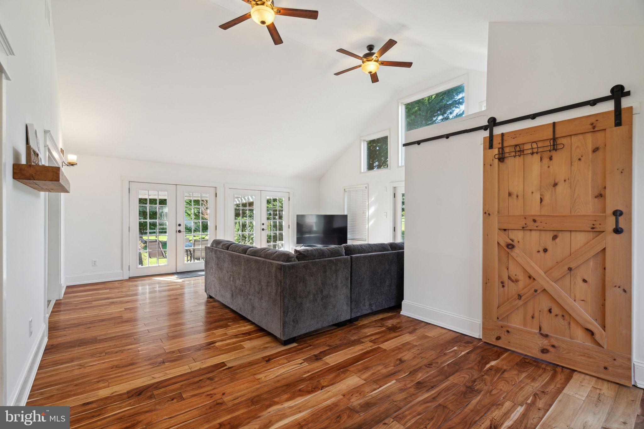 SUTTON WOODS - Residential