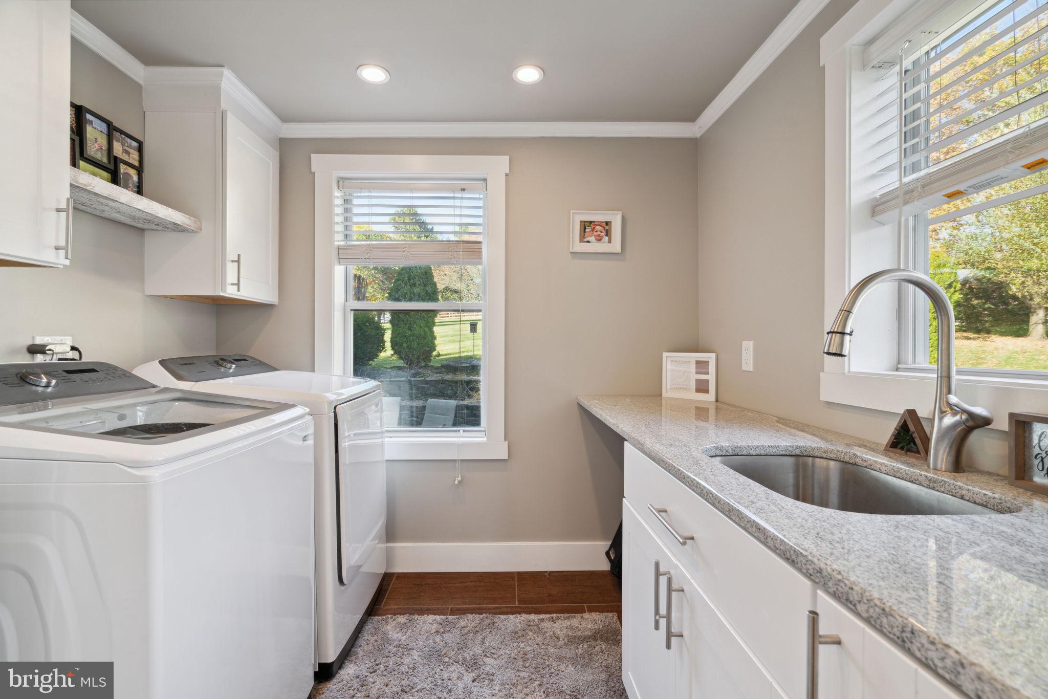 SUTTON WOODS - Residential