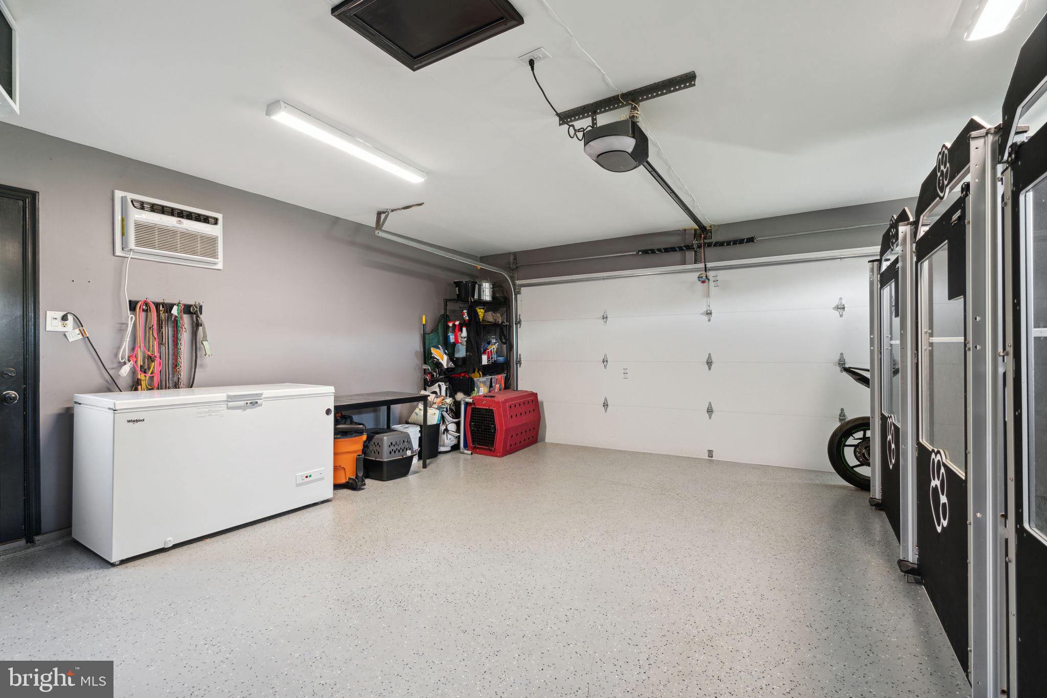 SUTTON WOODS - Residential