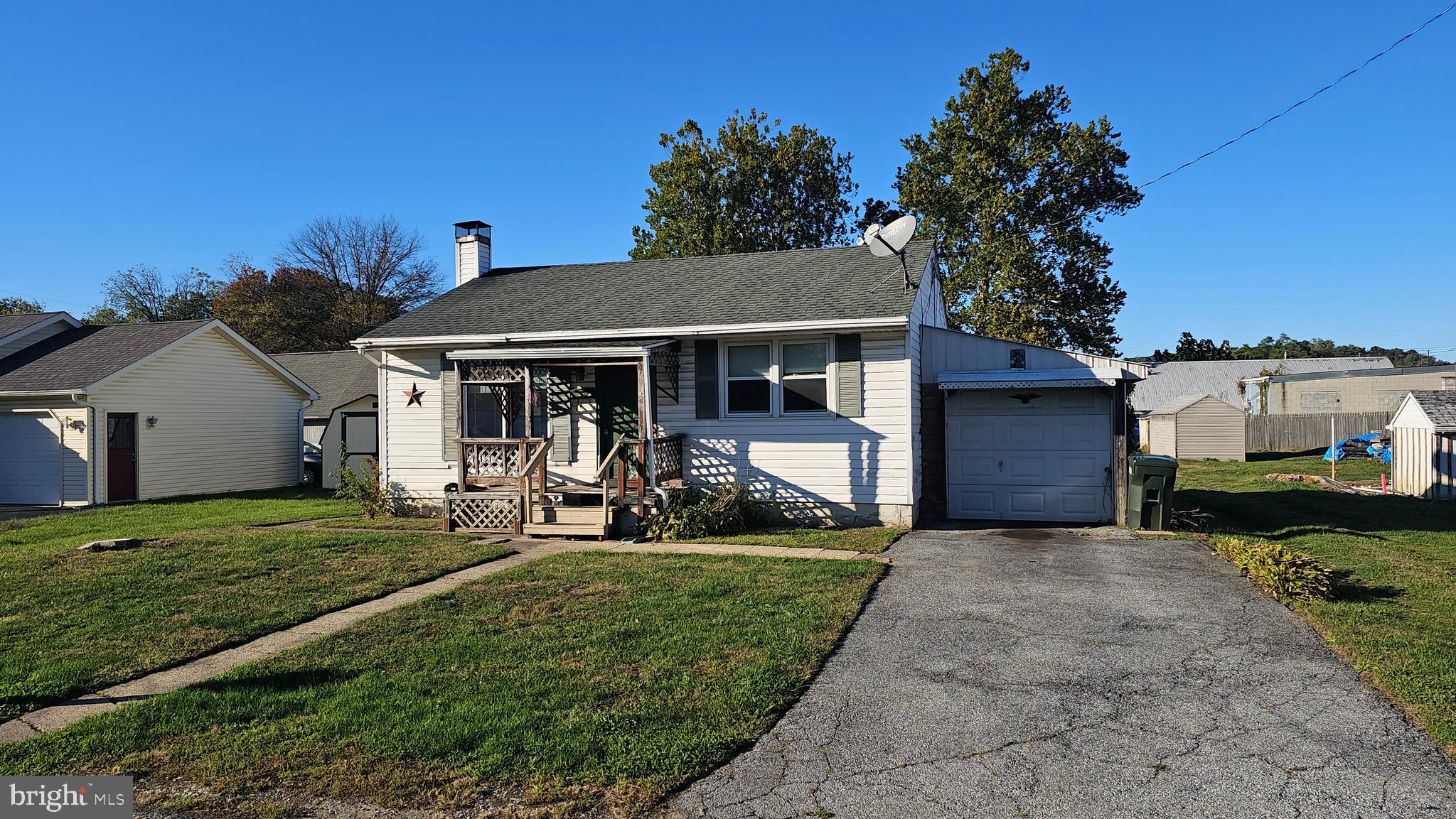 1515 CENTRAL AVENUE