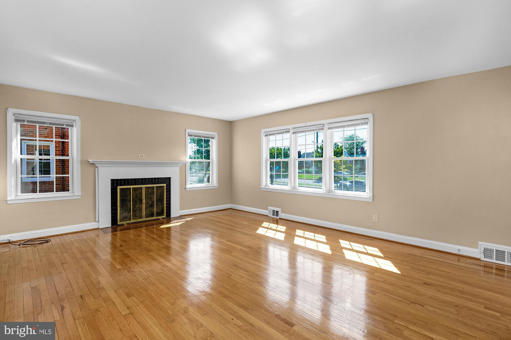 8122 LOCH RAVEN BOULEVARD