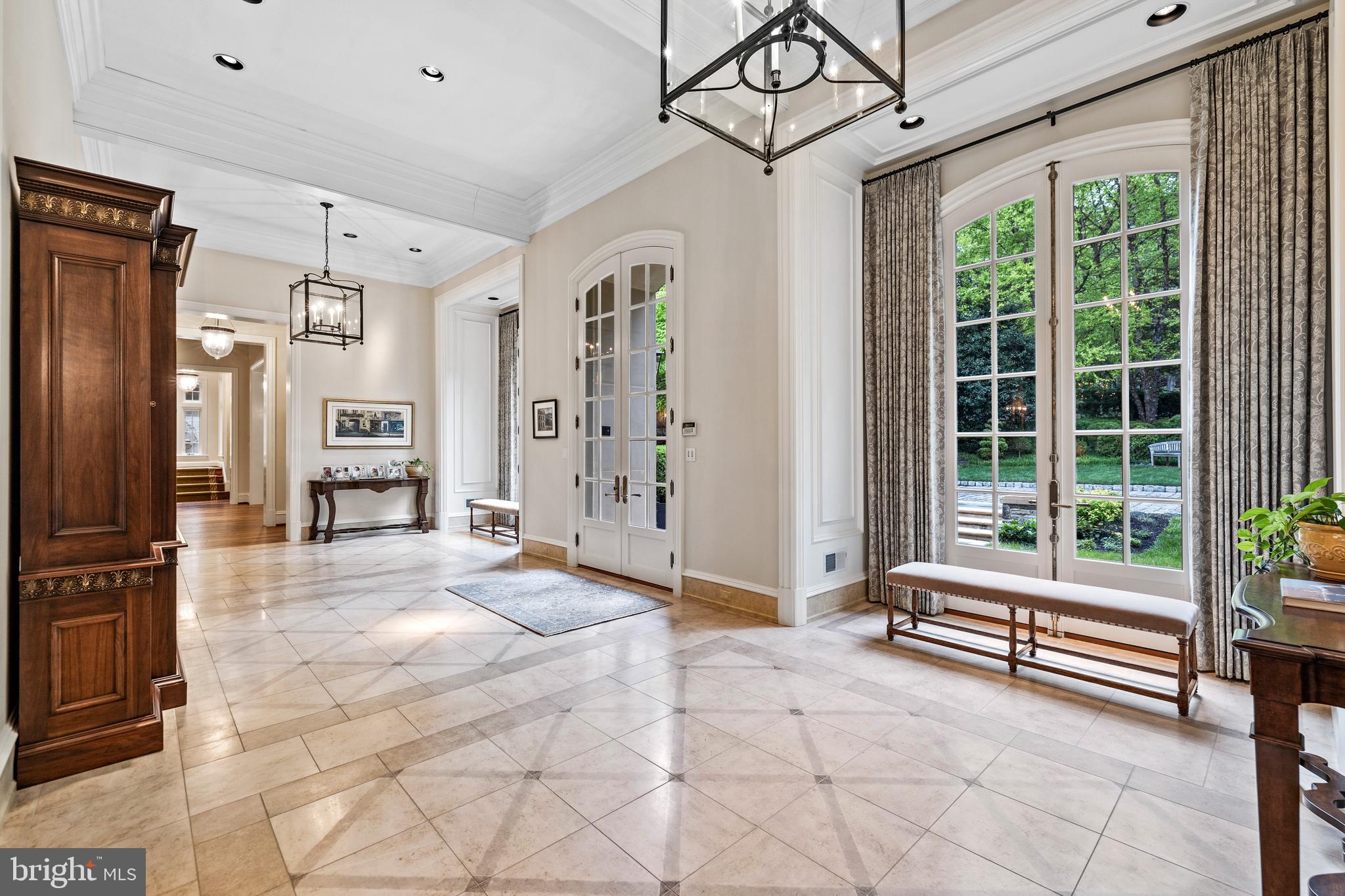 CAVES VALLEY GOLF CLUB - Residential