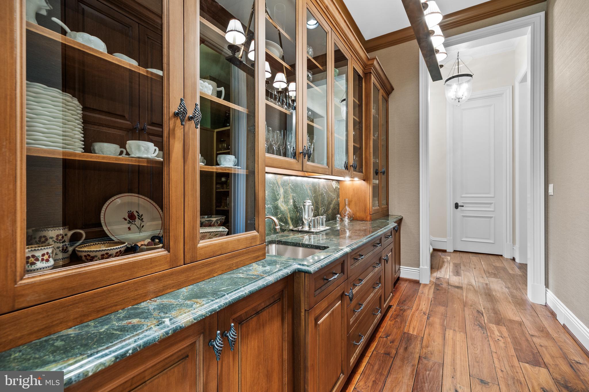 CAVES VALLEY GOLF CLUB - Residential