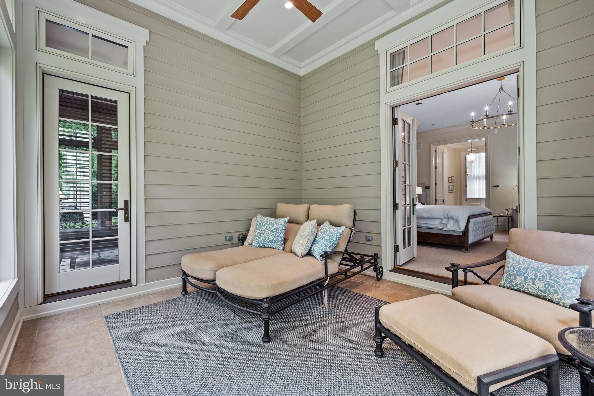 CAVES VALLEY GOLF CLUB - Residential