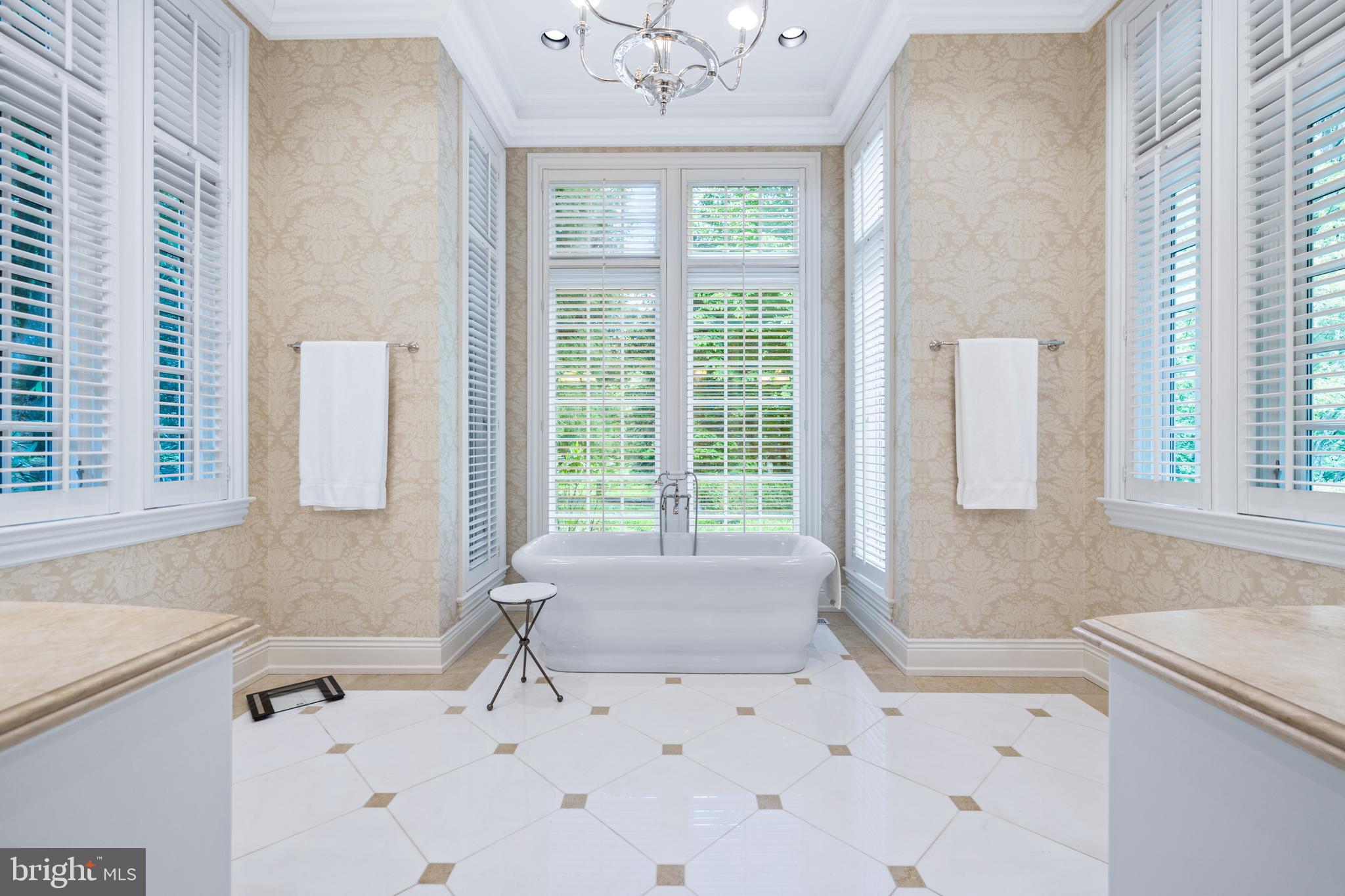 CAVES VALLEY GOLF CLUB - Residential