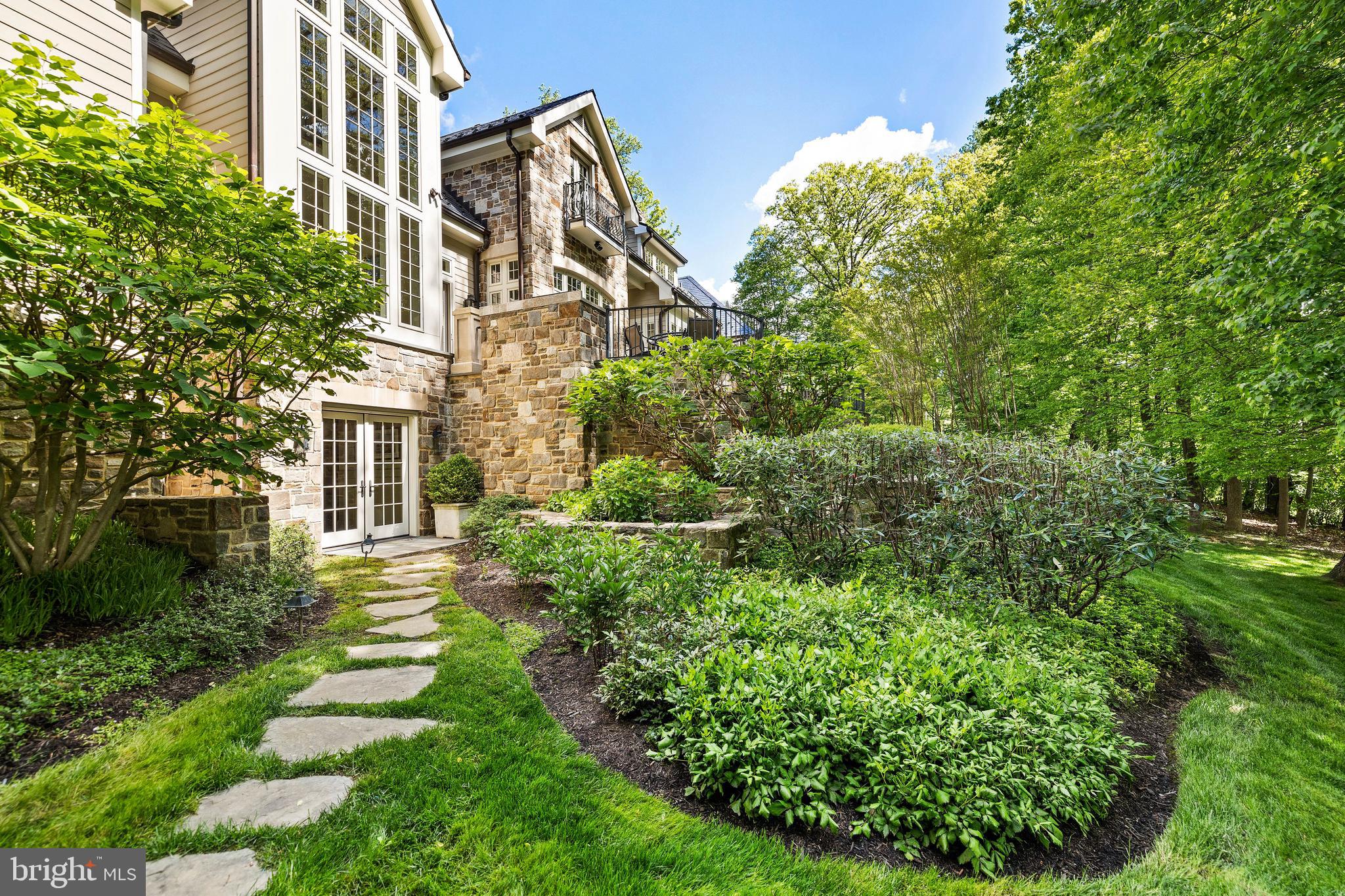 CAVES VALLEY GOLF CLUB - Residential