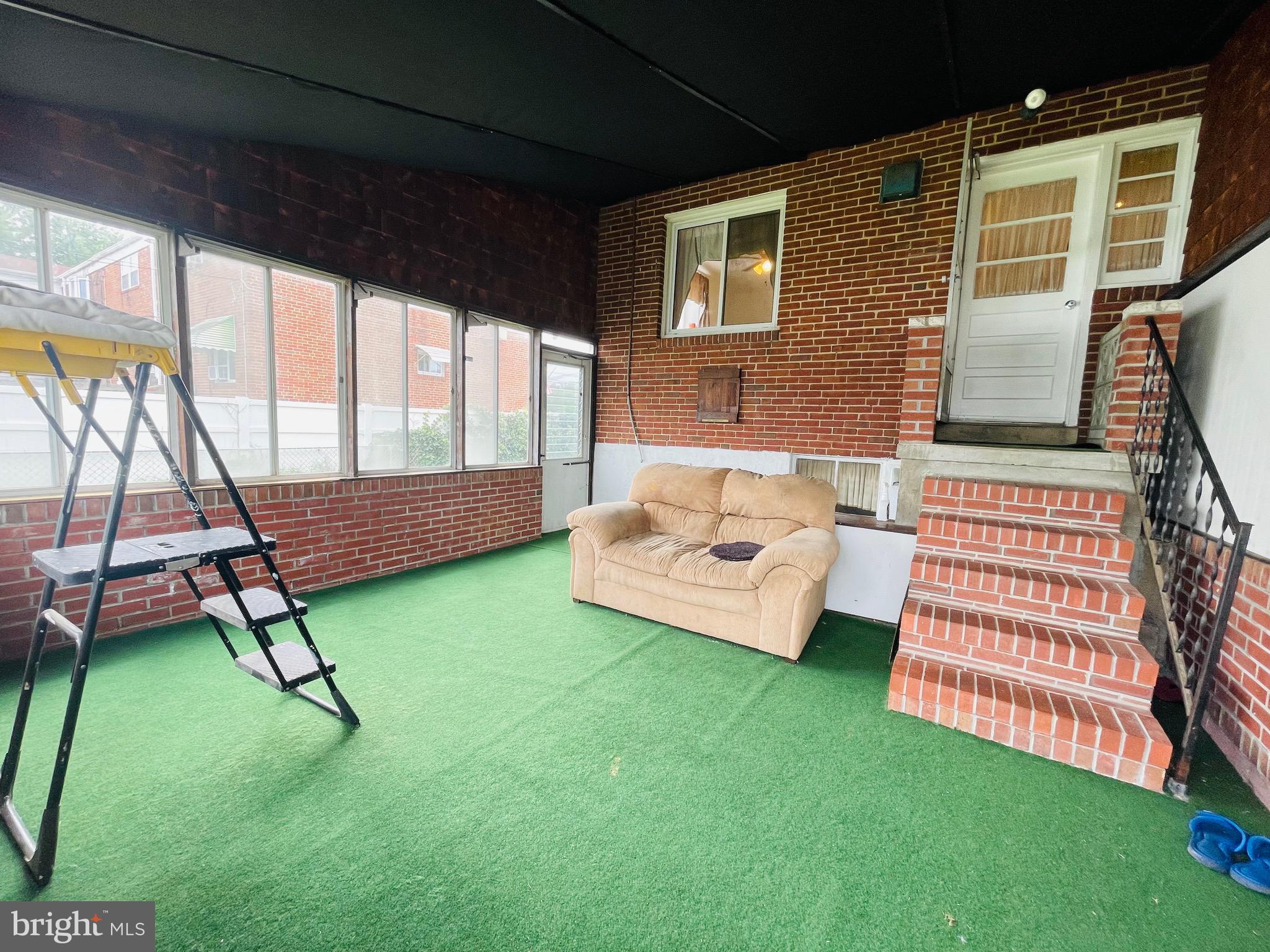 MANCHESTER - Residential