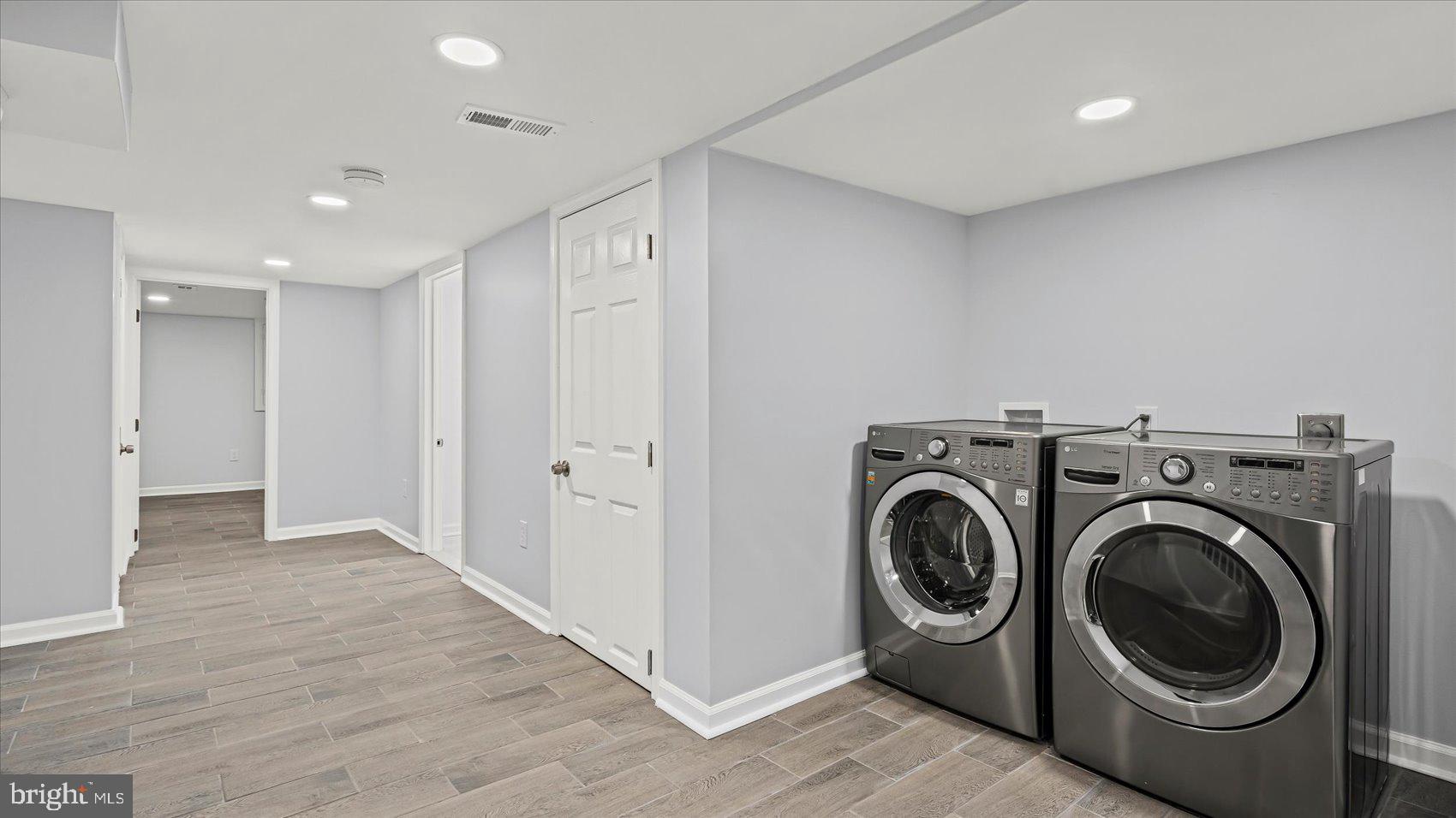 BIDDLE STREET - Residential