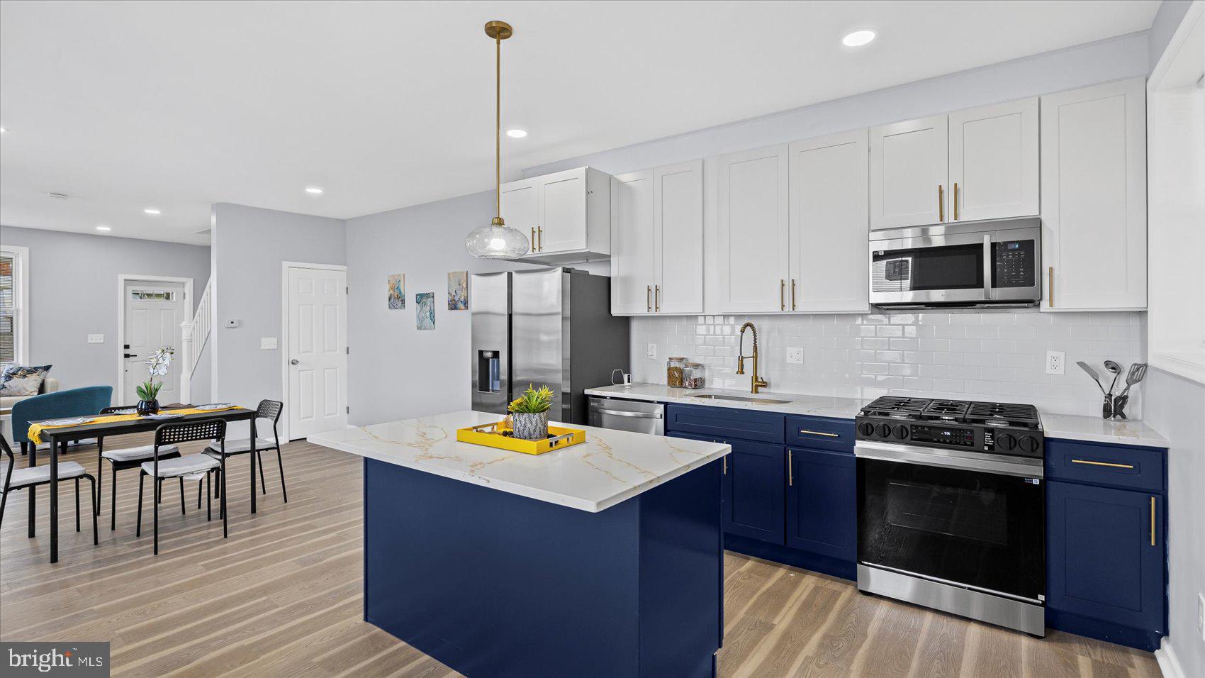 BIDDLE STREET - Residential