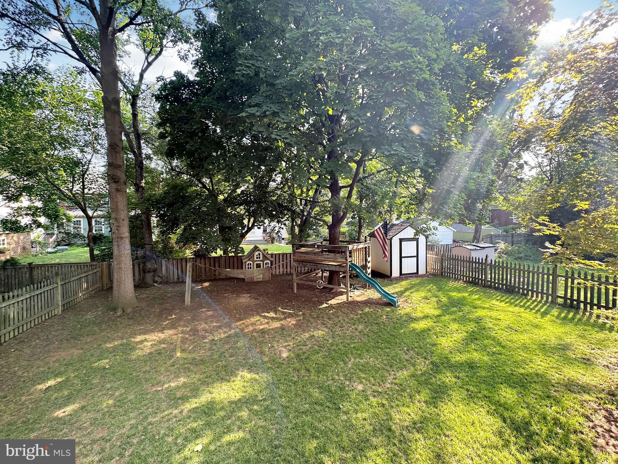 UNIVERSITY PARK - Residential