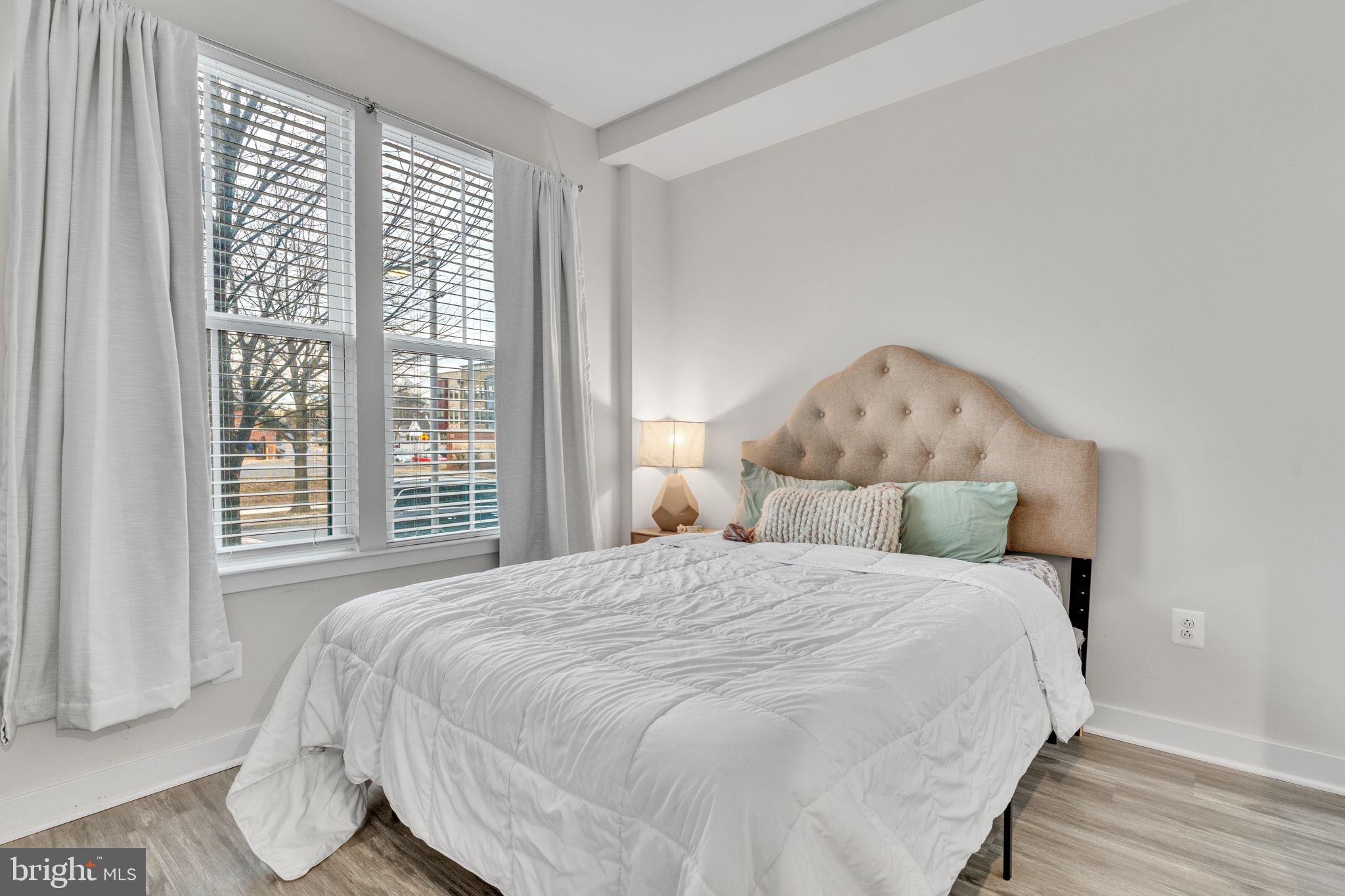 VILLAGE OF TOWNE SQUARE - Residential Lease