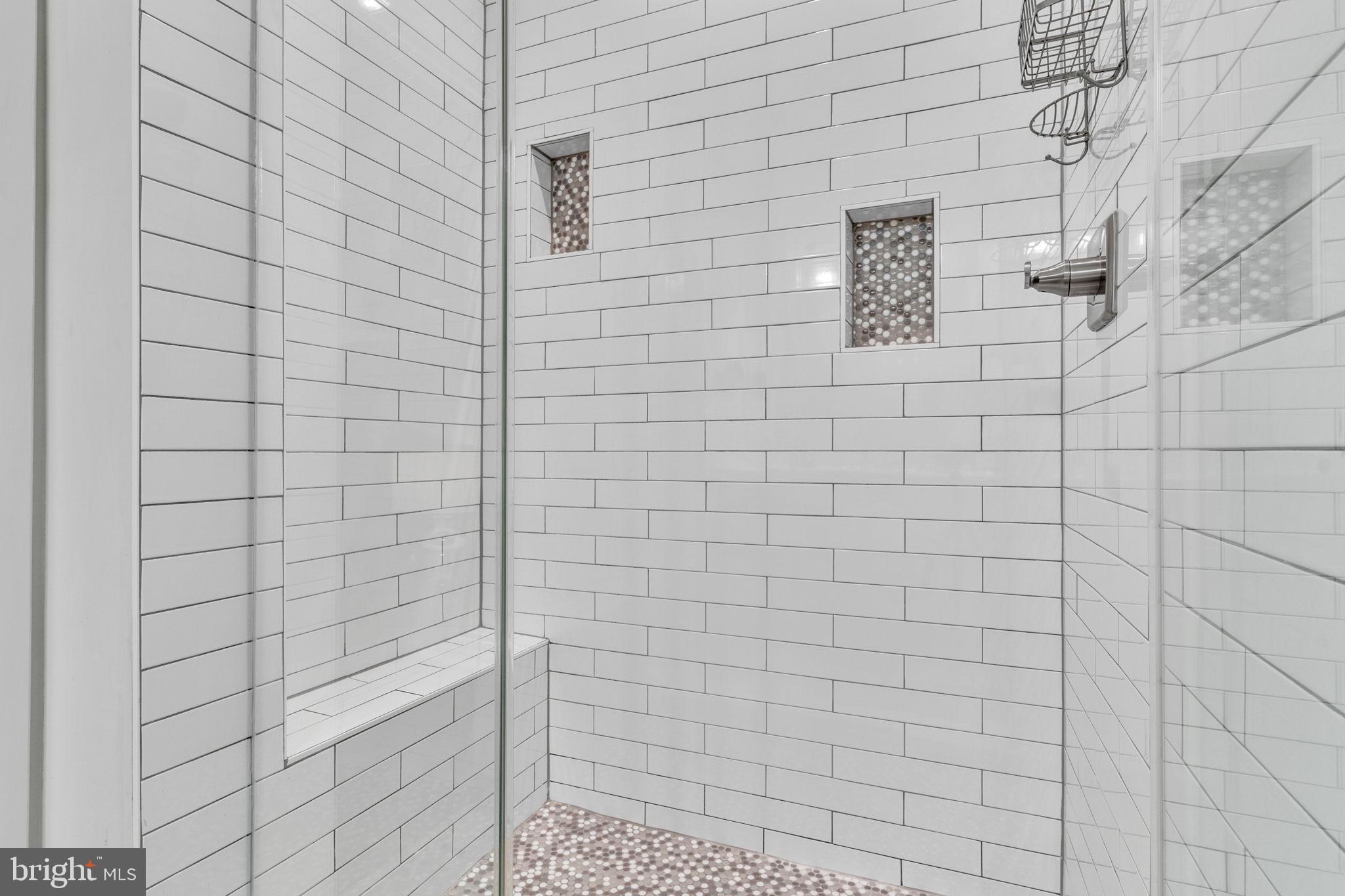 VILLAGE OF TOWNE SQUARE - Residential Lease