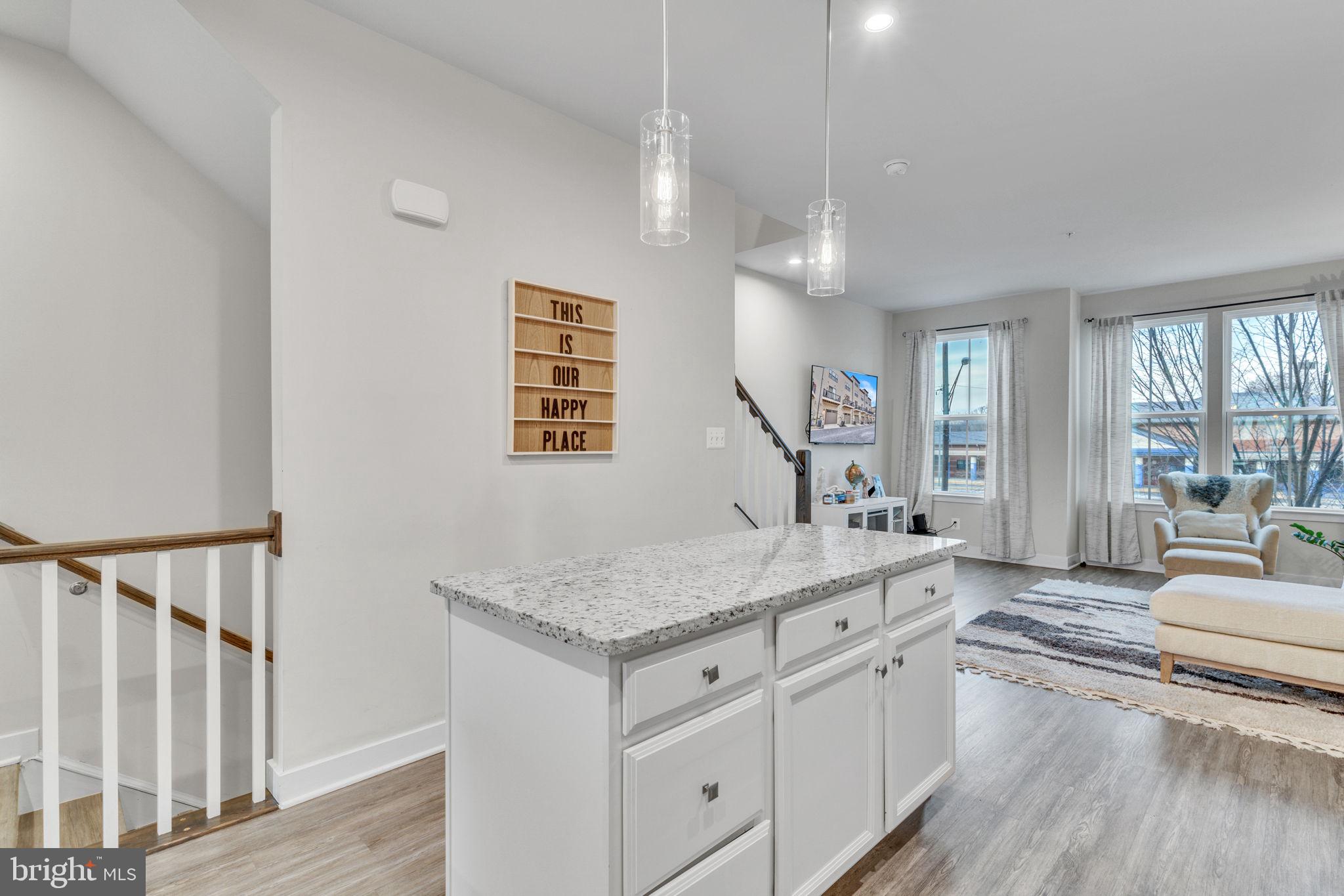 VILLAGE OF TOWNE SQUARE - Residential Lease