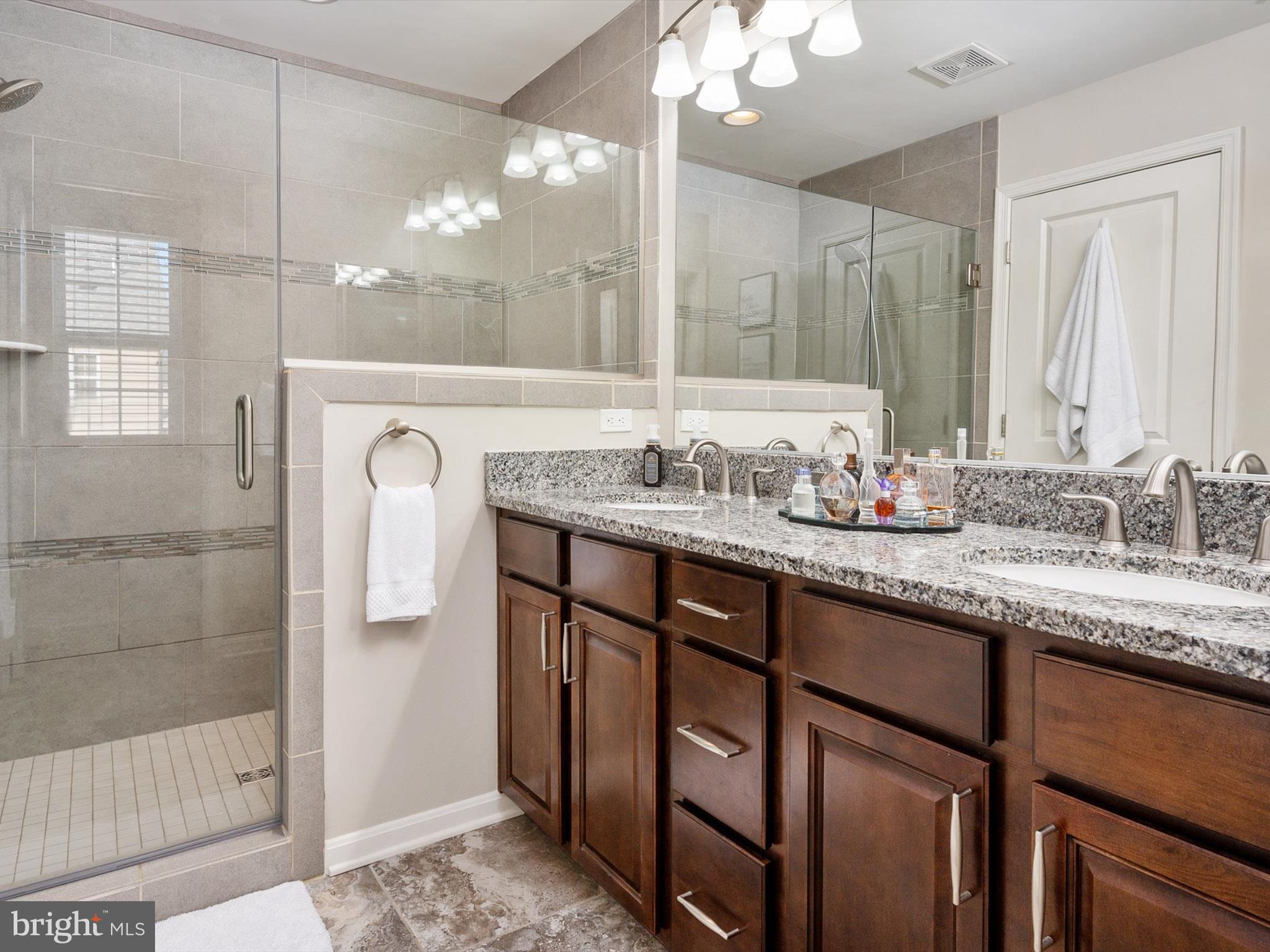 BUCKINGHAM - Residential Lease