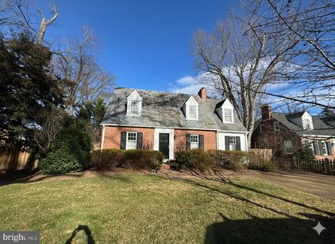 2525 N FLORIDA STREET ARLINGTON VA 22207