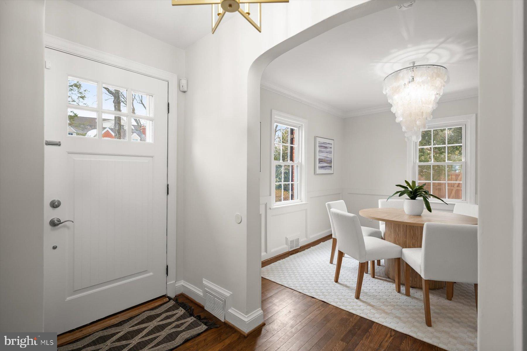 COUNTRY CLUB - Residential