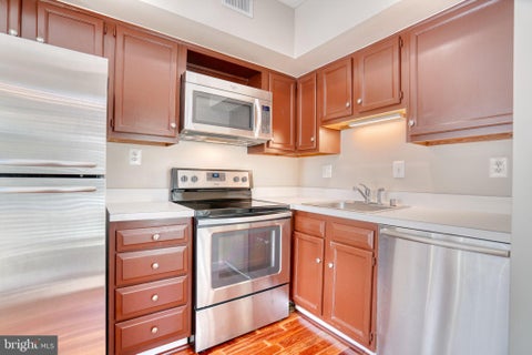 Condo For Rent - 1209 N Pitt Street #2A<br/> Alexandria City County, ALEXANDRIA, VA 22314