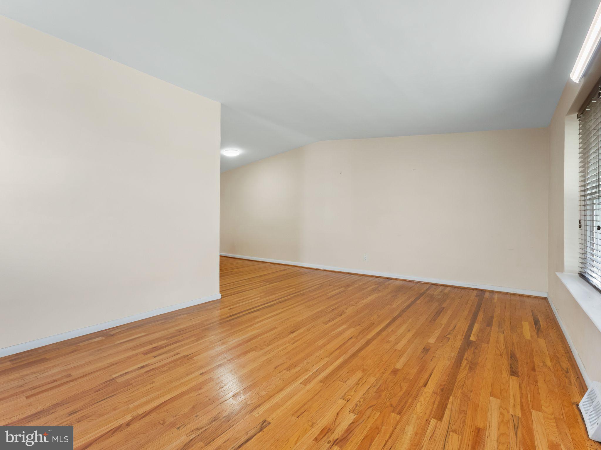7747 RICHARD STREET