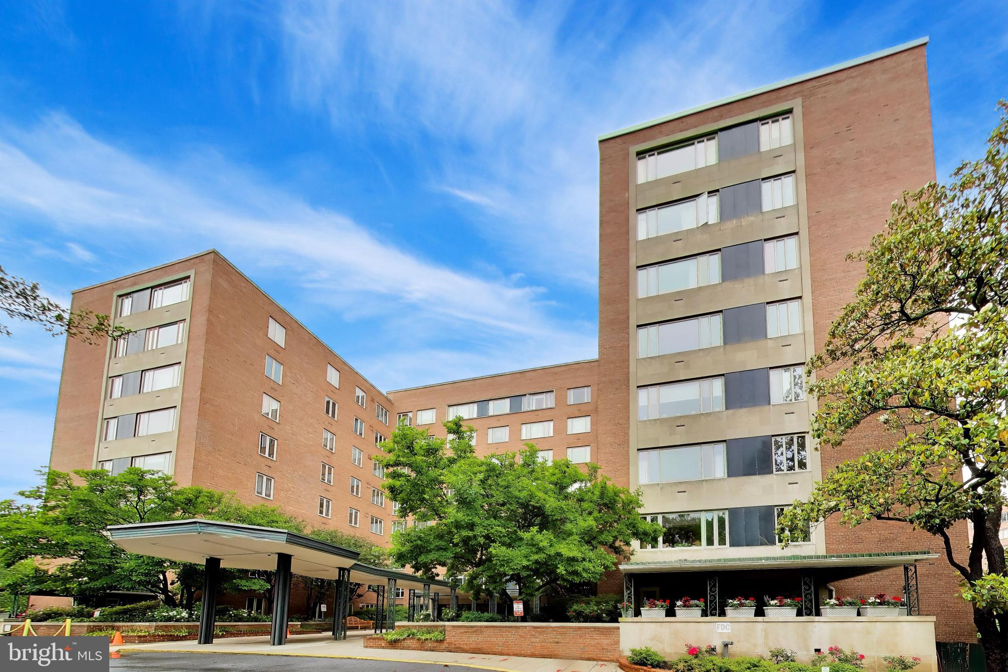 4301 MASSACHUSETTS AVENUE NW 5014