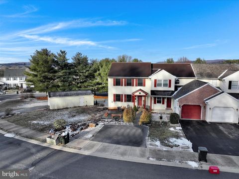 Photo of 56 Highland Court, REINHOLDS, PA 17569 (MLS # PALA2064168)