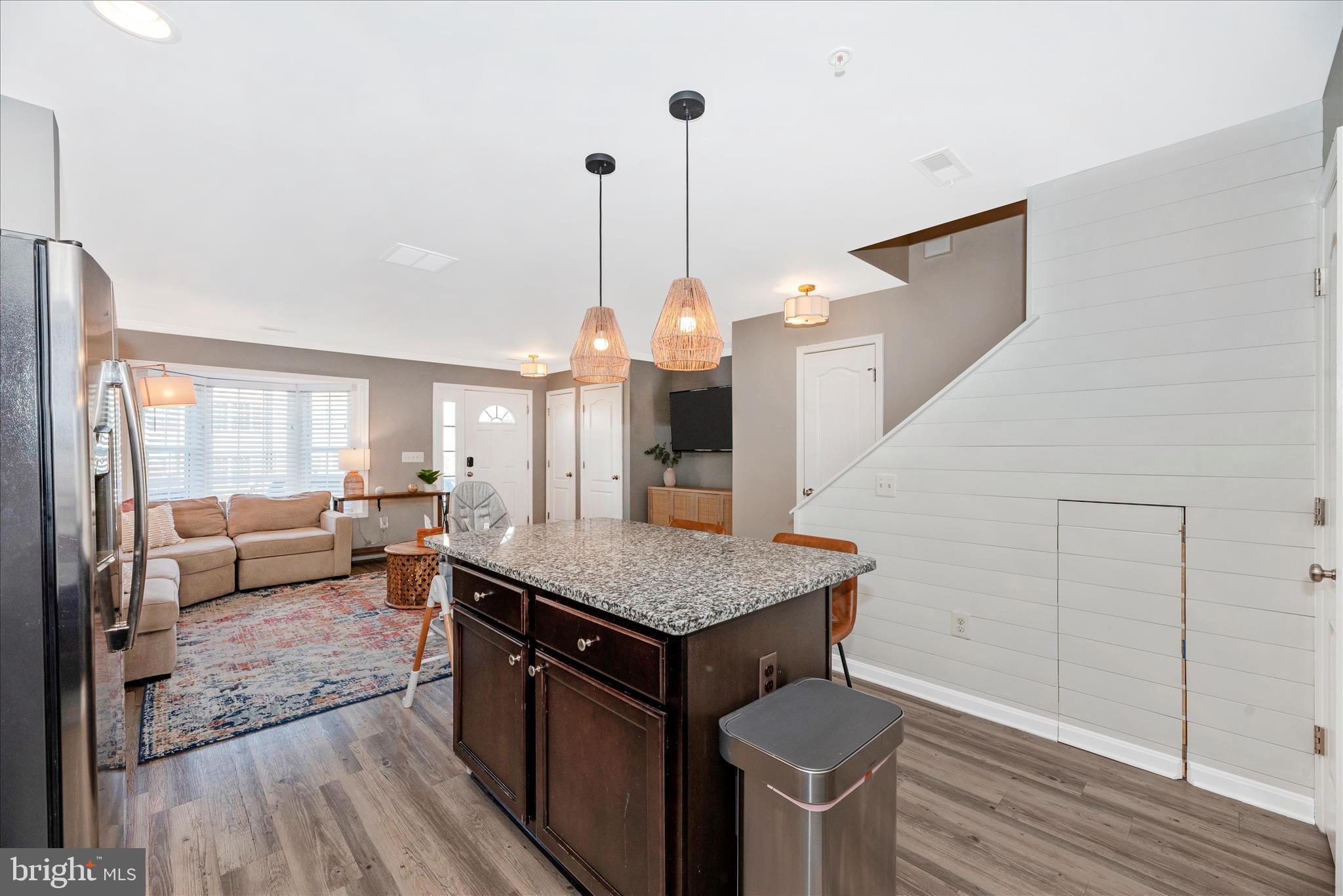 RESERVOIR RIDGE - Residential