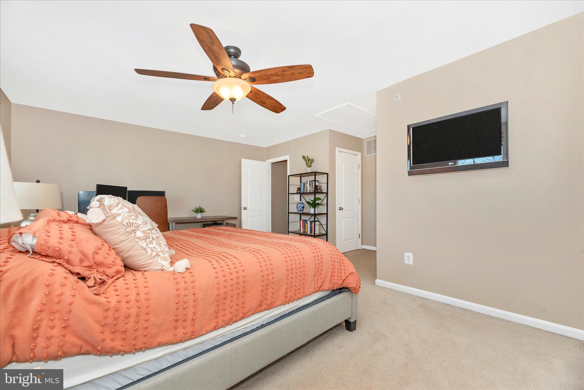 RESERVOIR RIDGE - Residential