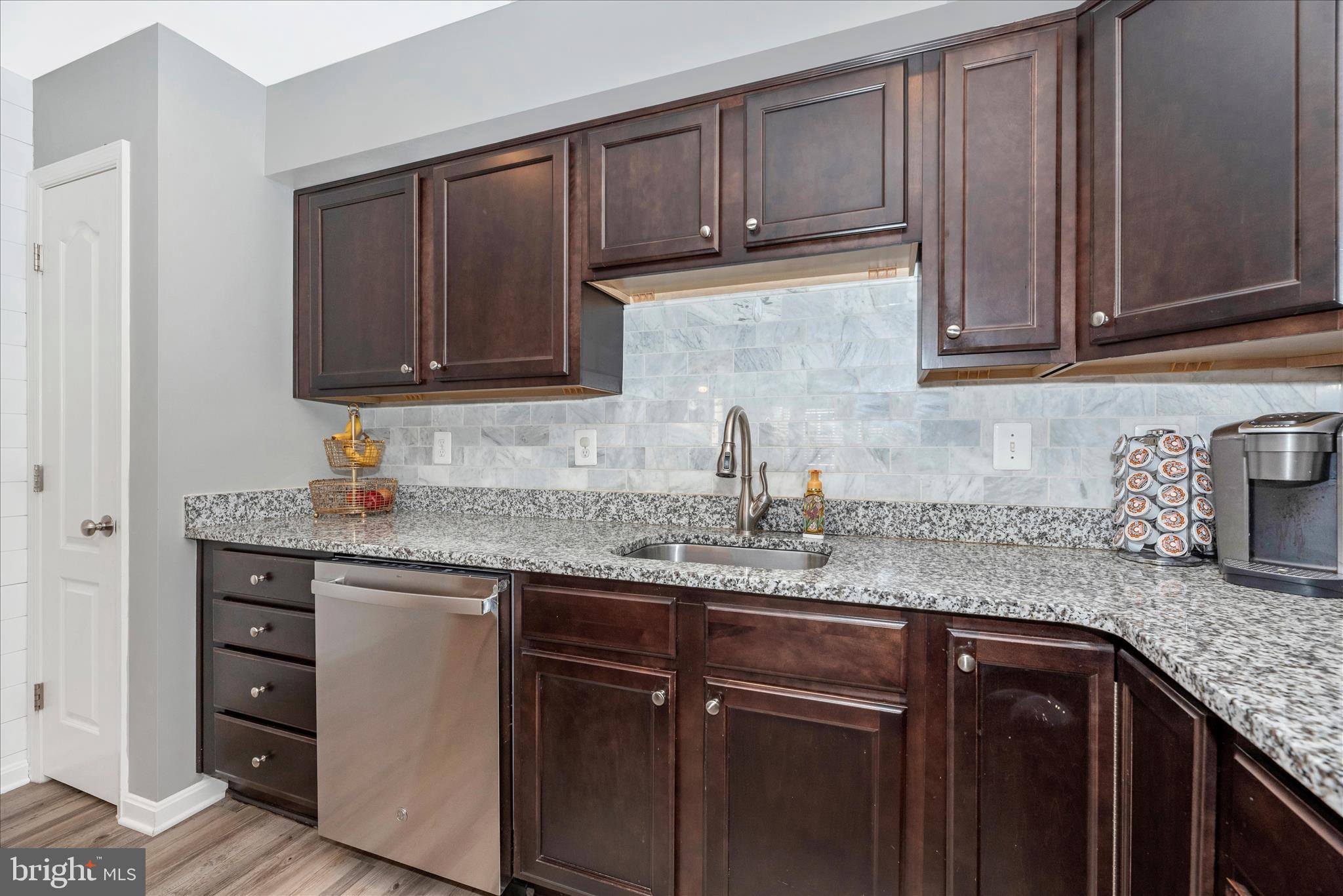 RESERVOIR RIDGE - Residential