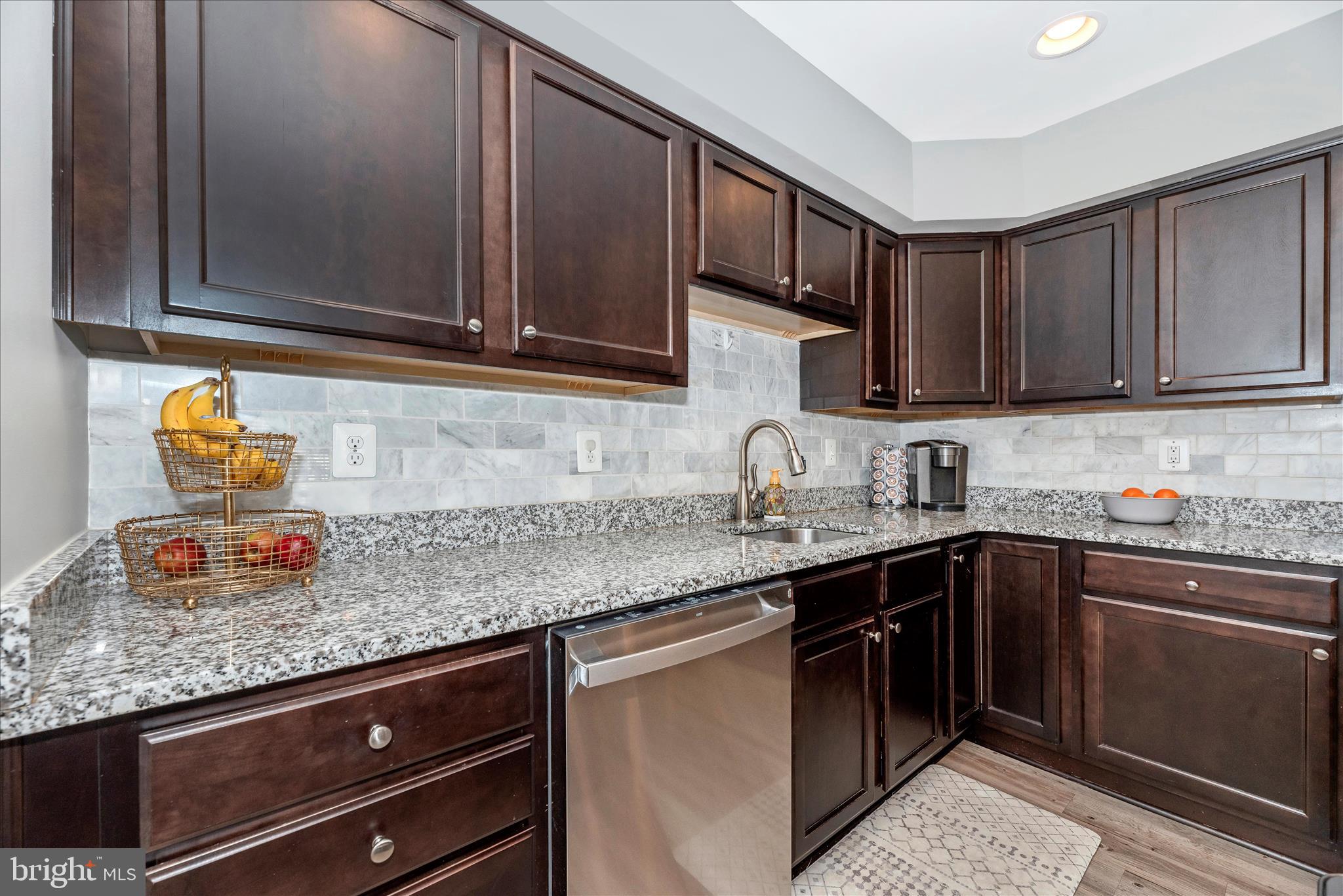 RESERVOIR RIDGE - Residential