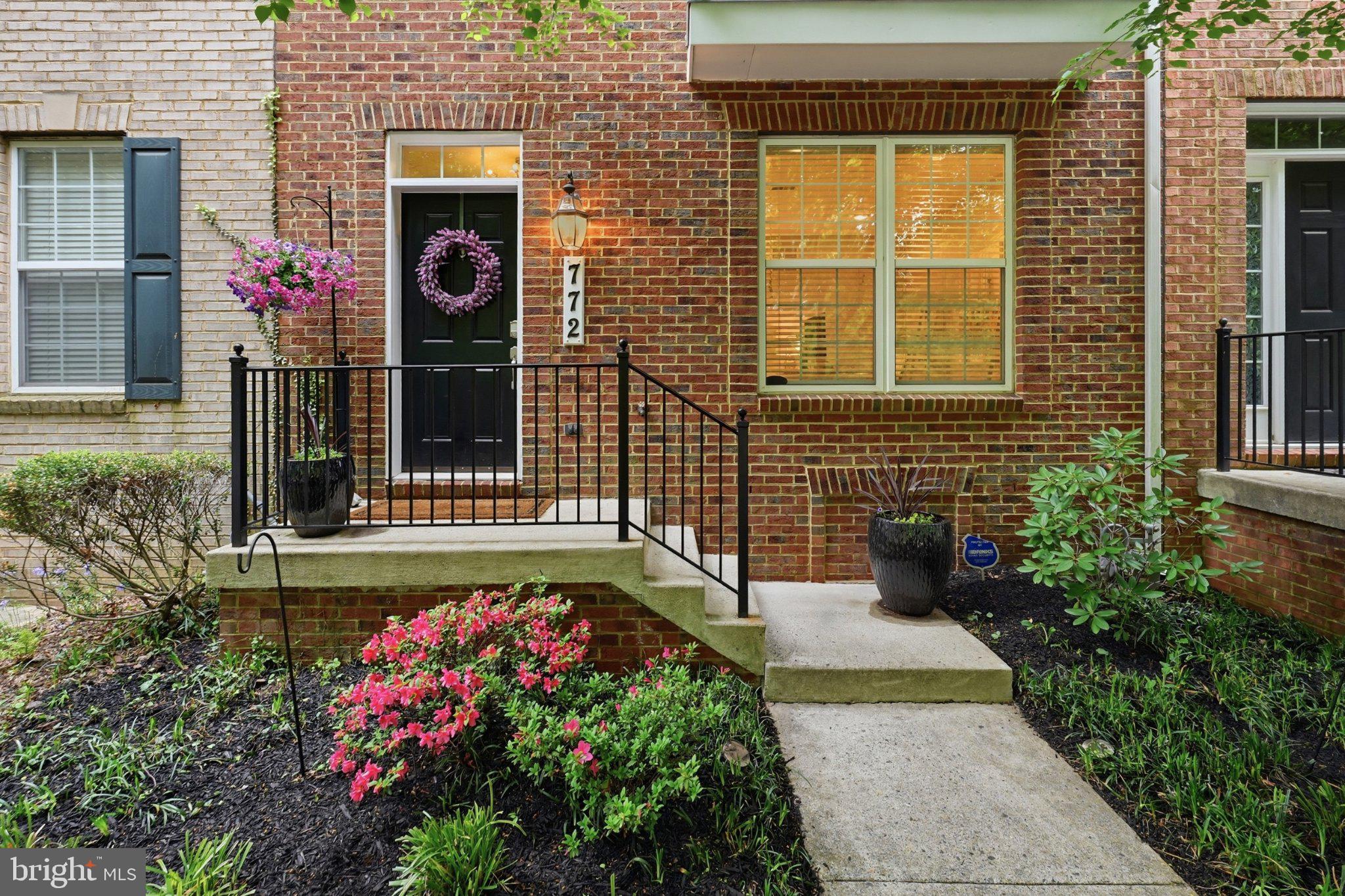 772 RAVEN AVENUE