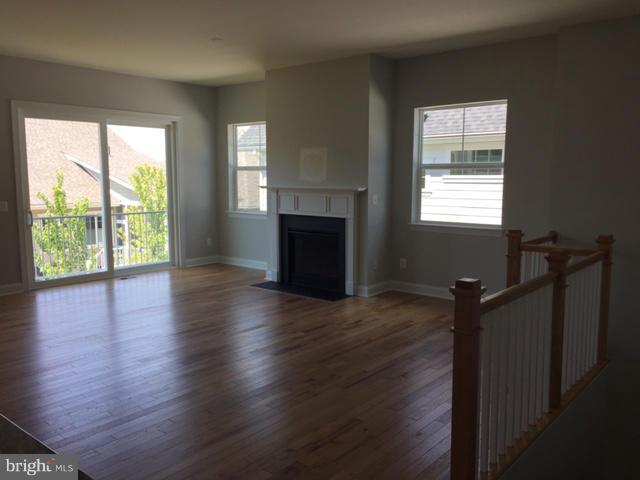 LAKE FREDERICK - Residential