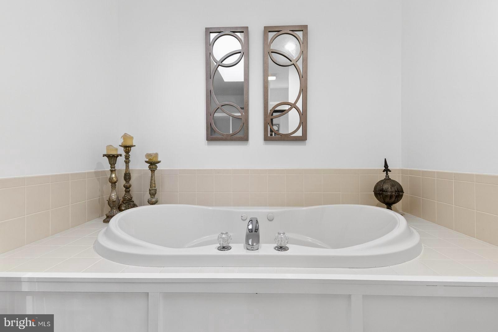 BENT CREEK - Residential