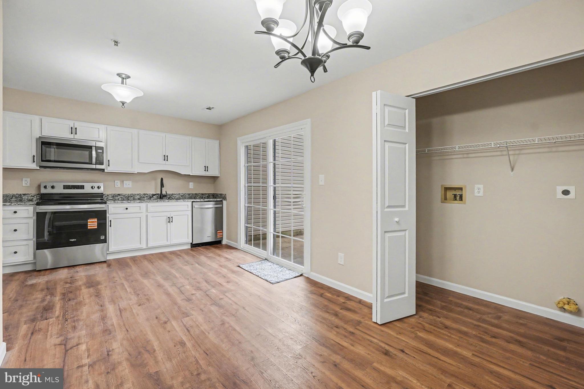 CHESAPEAKE LANDING - Residential